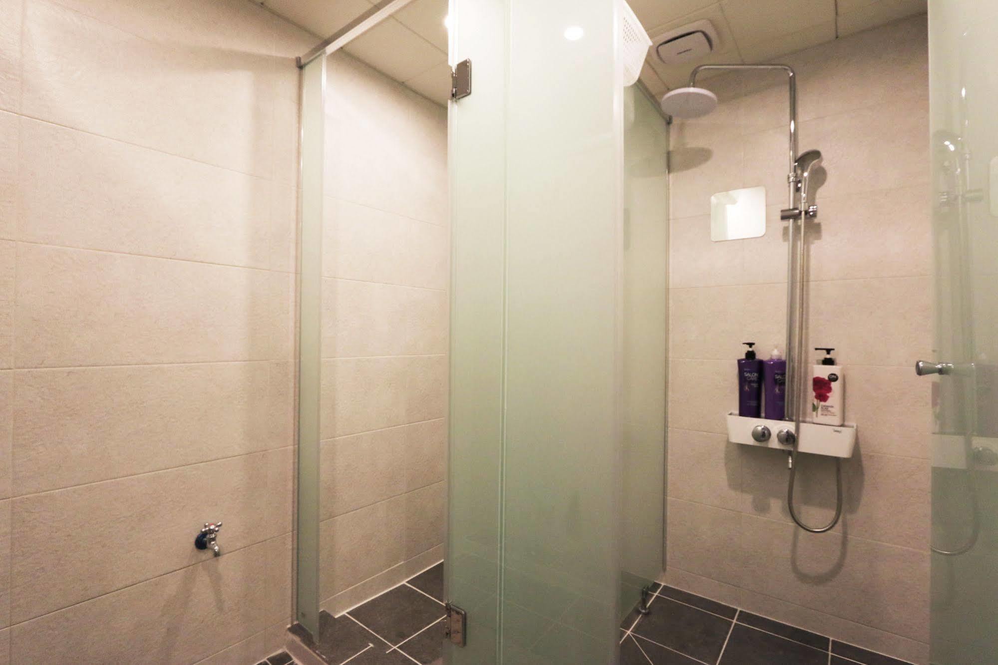 Blueboat Hostel Jeonju Εξωτερικό φωτογραφία