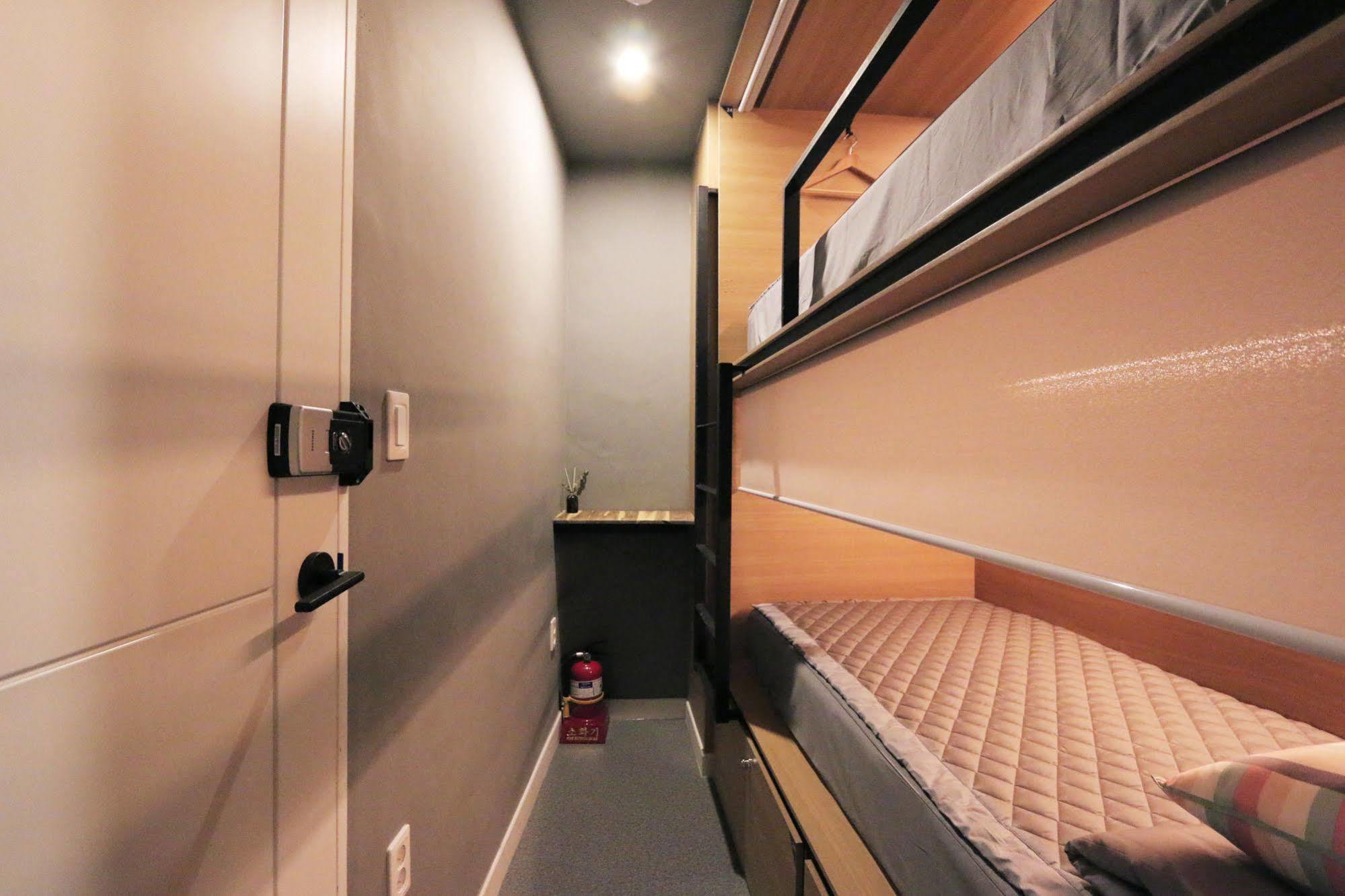 Blueboat Hostel Jeonju Εξωτερικό φωτογραφία