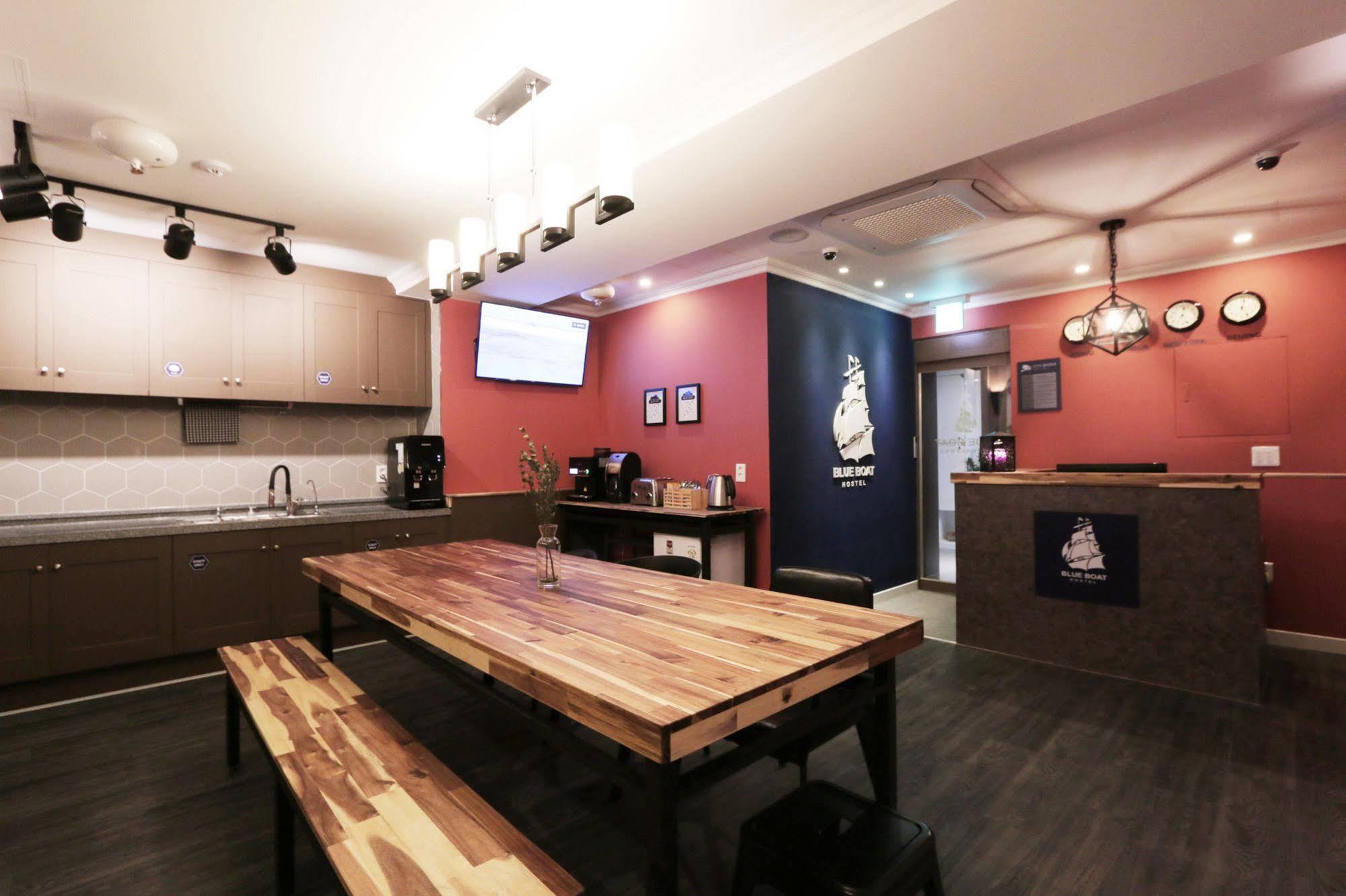 Blueboat Hostel Jeonju Εξωτερικό φωτογραφία